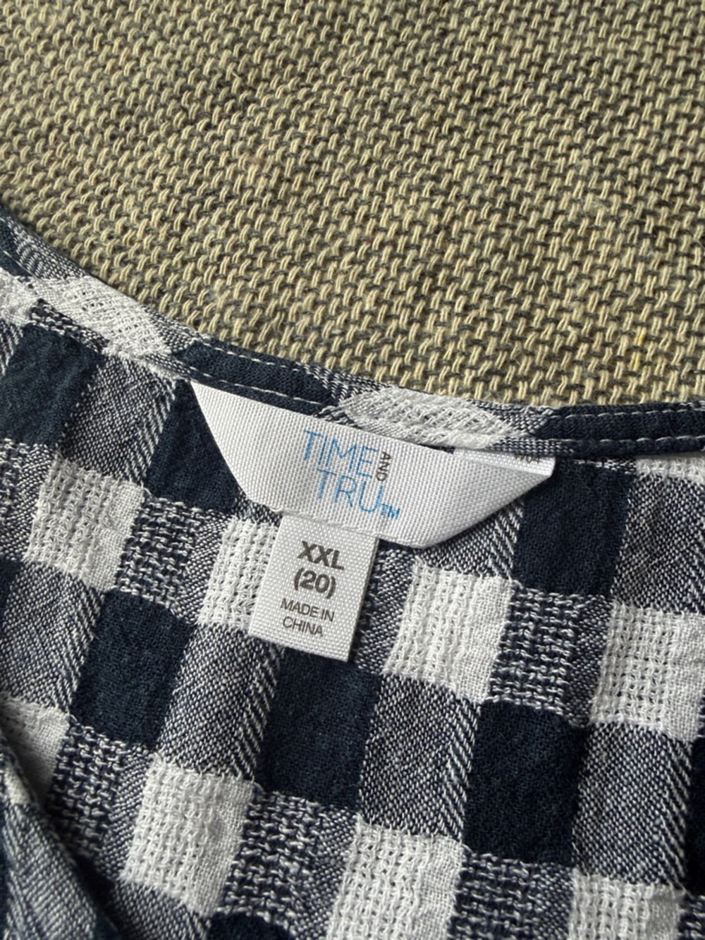 Time and Tru Navy and White Gingham Sleeveless Tank Top - Picture 2 of 3